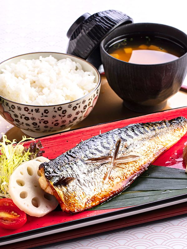 Grilled Mackerel Fillet with Crab Roe Salad served with Cucumber in Japanese Style, Miso Soup and Pearl Rice