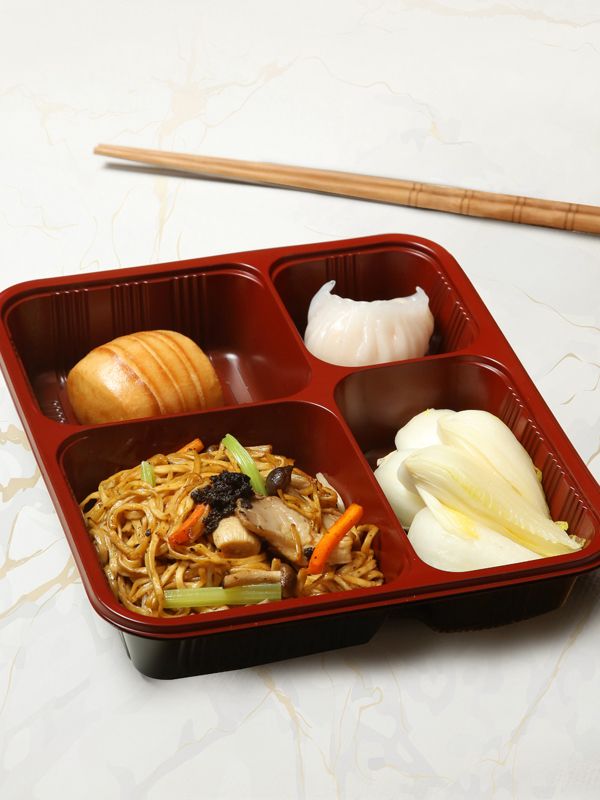 Braised E-fu Noodles with Black Truffle / Poached Cabbage / Shrimp Dumpling / Deep-fried Mantou
