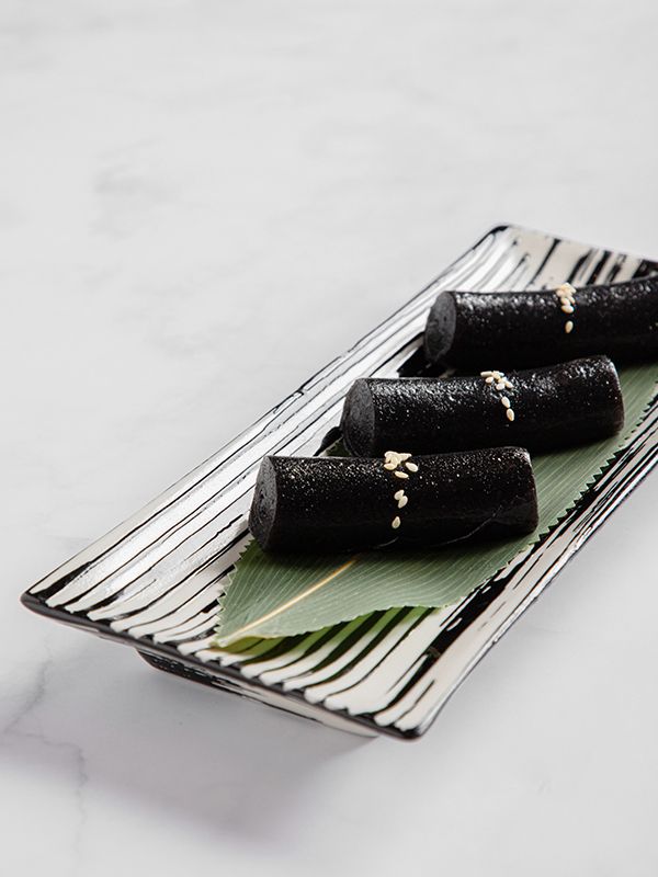 Traditional Black Sesame Rolls