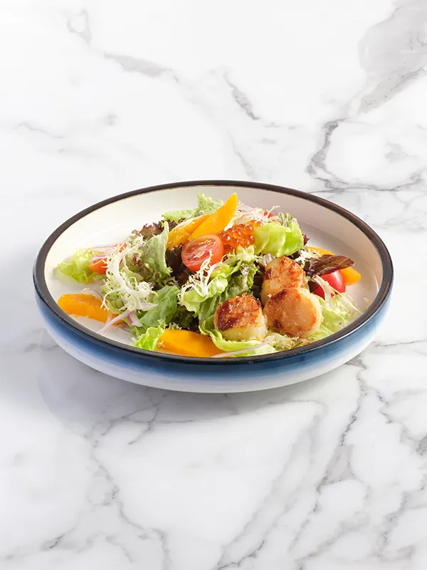 Seared Hokkaido Scallop Salad with Mango Vinaigrette