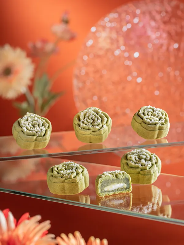 Mini Pandan Coconut Mochi Mooncake (6 pieces)