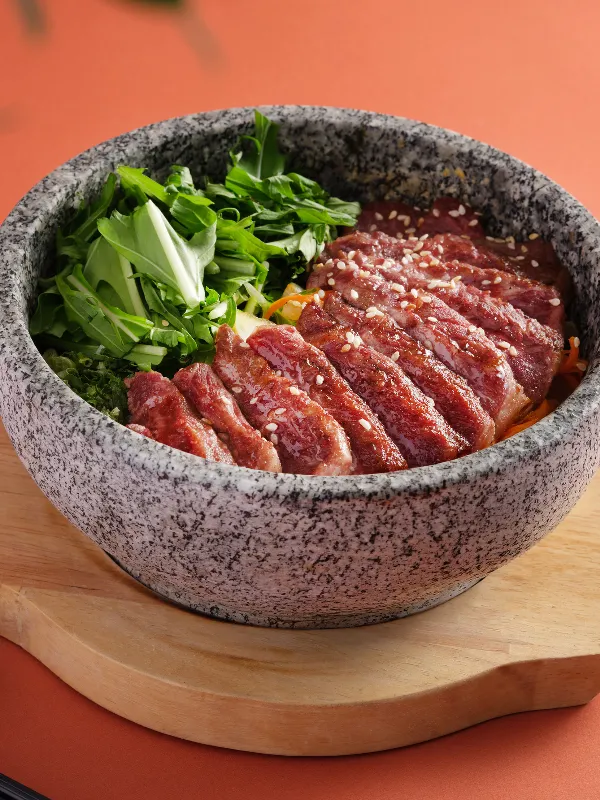 Sakurada Japanese Restaurant – Japanese Style Beef Stone Pot Rice Set